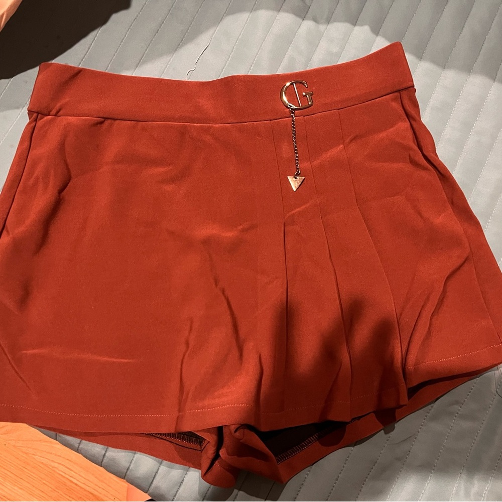 Shorts looks like skirt 
Size L